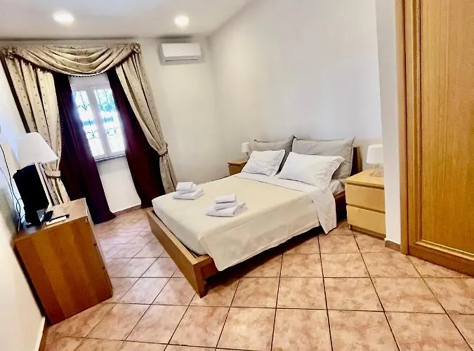 Il Sogno アパートホテル 4*